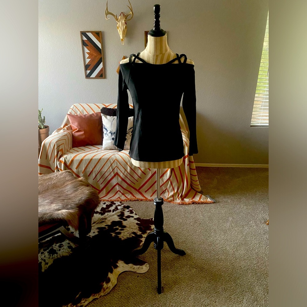AuroraWear long sleeve top